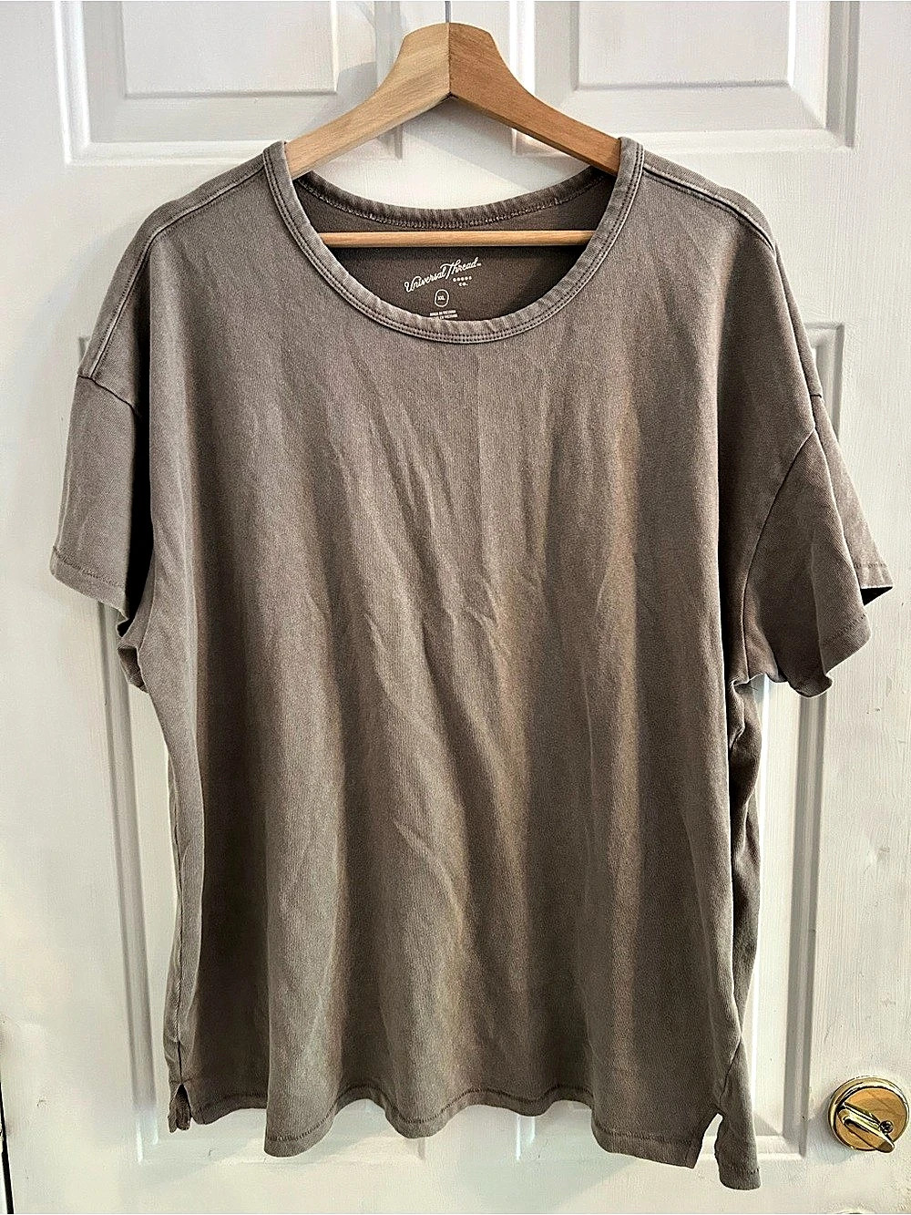 Universal Thread Short-Sleeve Boxy T-Shirt Brown/ Tan Color XL